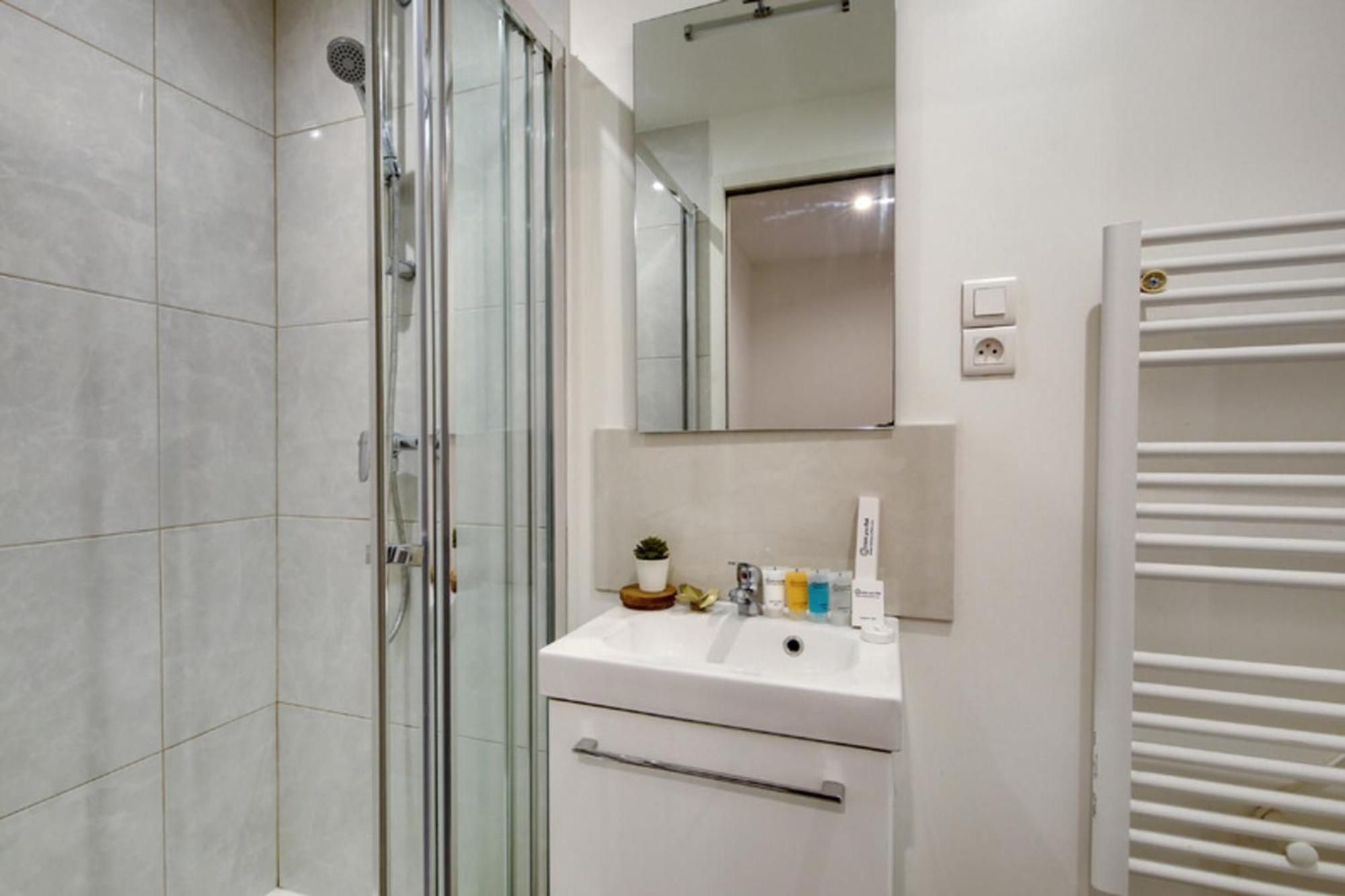 250 Suite Sainte - Superb Apartment In Paris Exterior photo